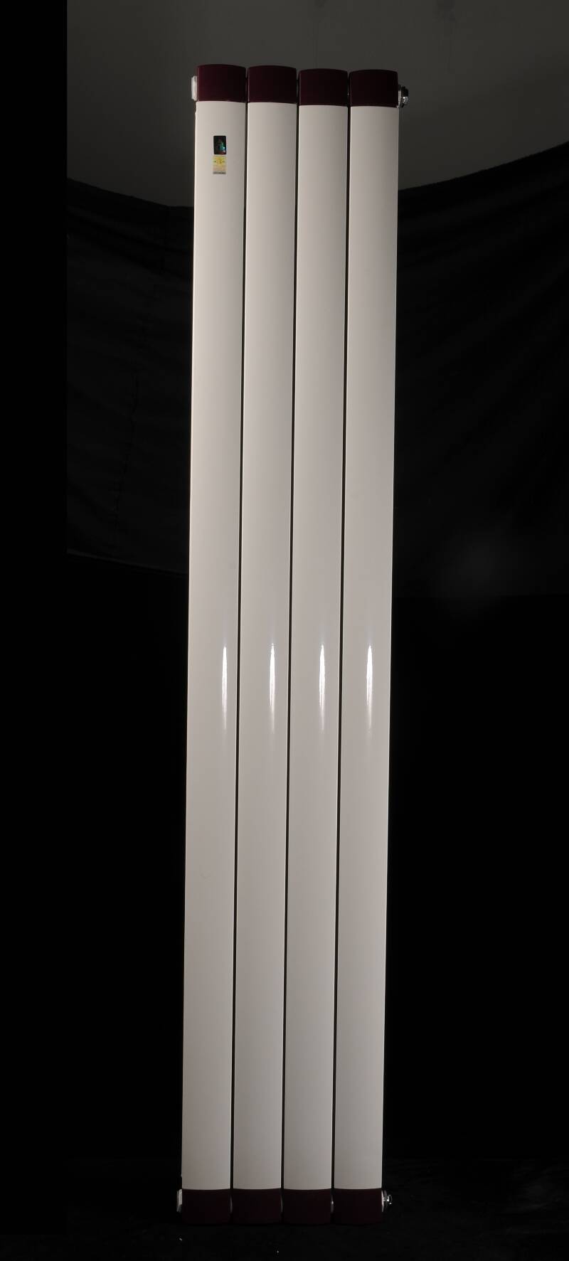 鋼制暖氣片安裝金旗艦暖氣片擁有一支強大鋼制暖氣片安裝隊伍，曾參與奧運工程選用產(chǎn)品安裝