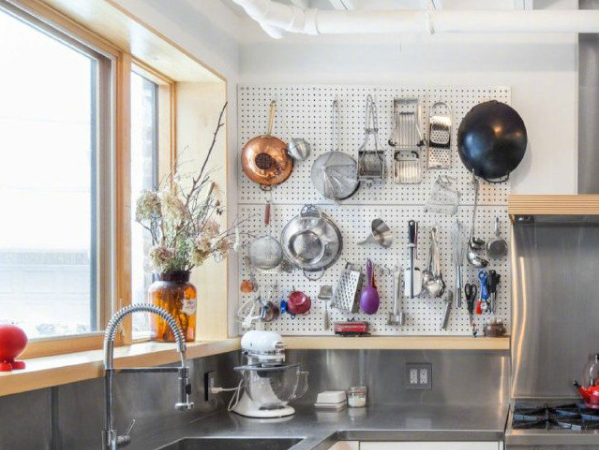 盡情擺放！多功能儲(chǔ)物洞洞墻&高顏值洞洞板裝修，參考一下！